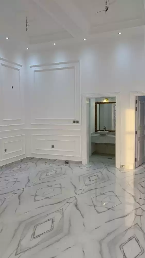 مسکونی املاک آماده 7 اتاق خواب U/F ویلای مستقل  برای فروش که در دوحه #18567 - 1  image 