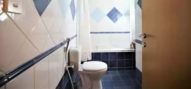 Жилой Готовая недвижимость 1 спальня Ж/Ж Квартира  в аренду в Аль-Садд , Доха #18595 - 1  image 