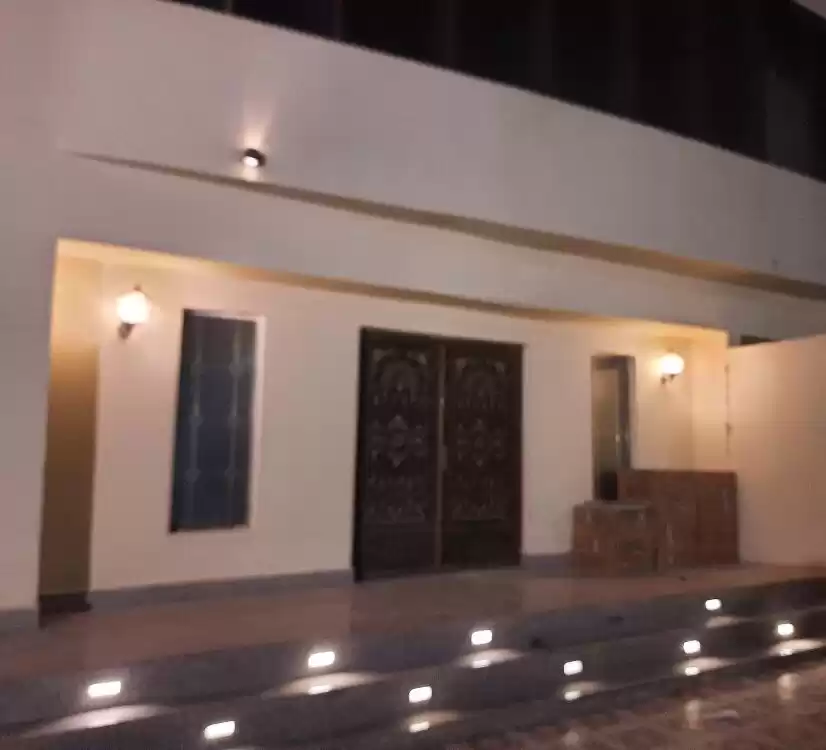 مسکونی املاک آماده 6 اتاق خواب U/F ویلای مستقل  برای اجاره که در السد , دوحه #18605 - 1  image 