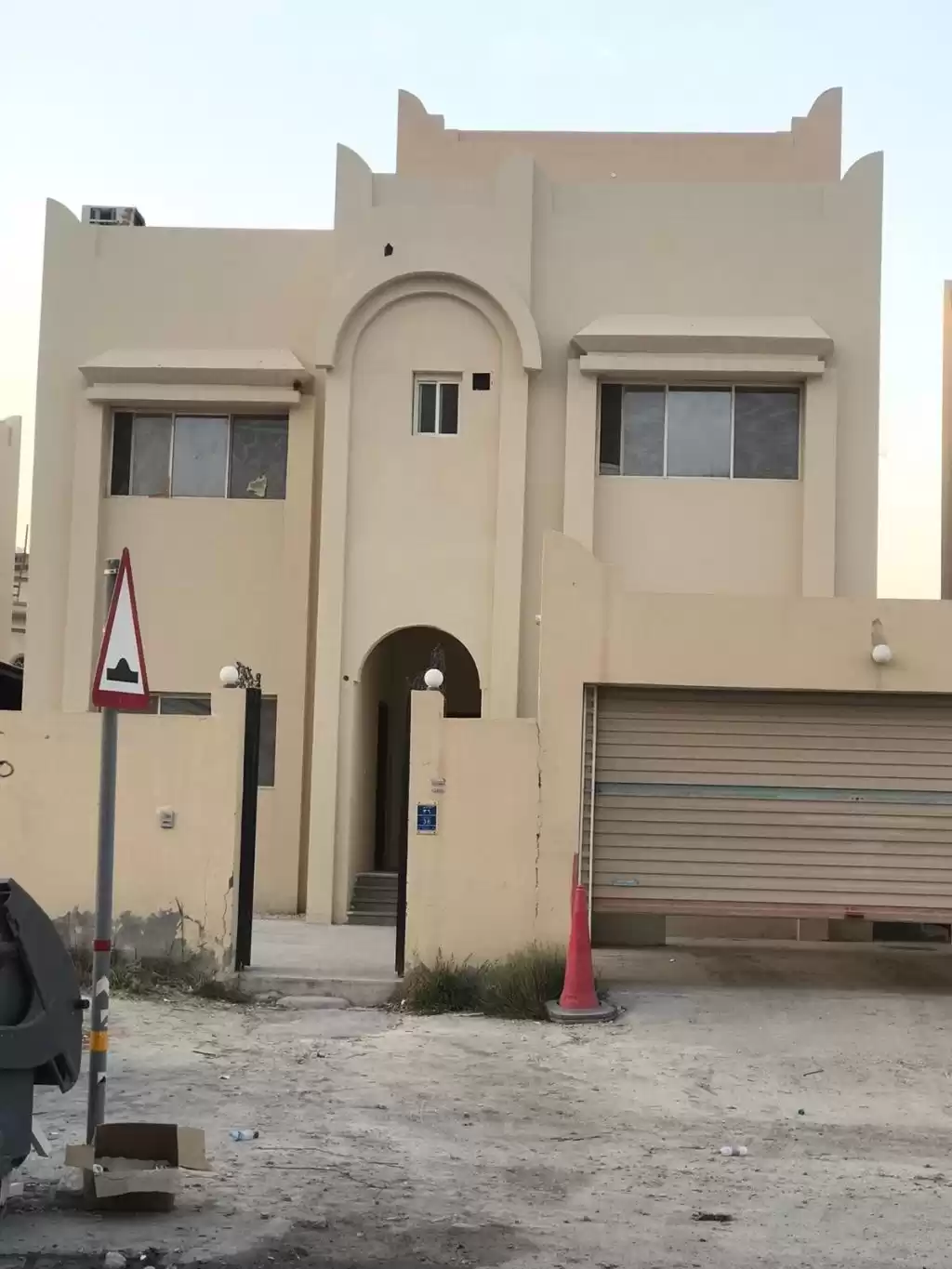 住宅 就绪物业 1 间卧室 U/F 公寓  出售 在 多哈 #18667 - 1  image 