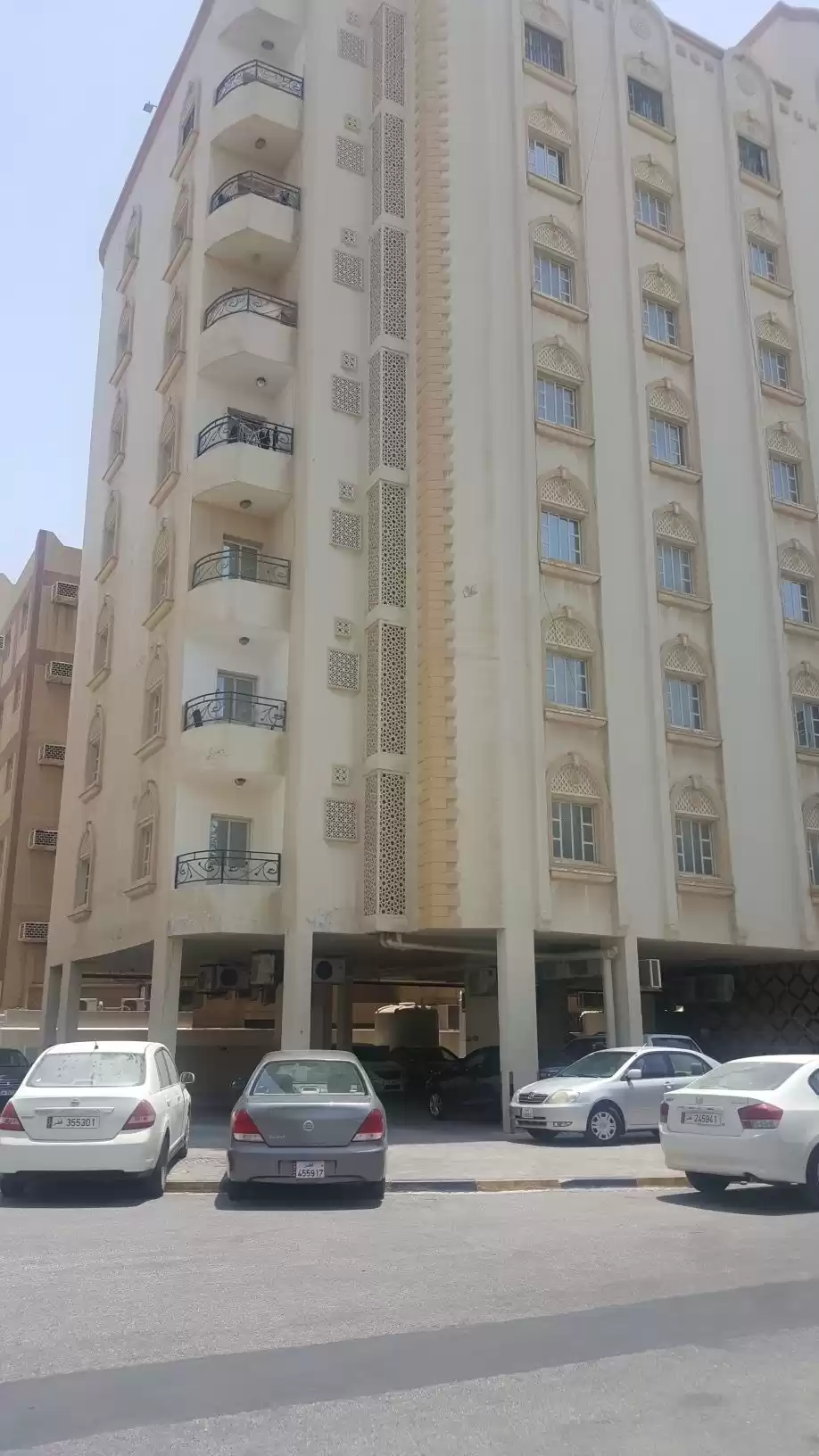 سكني عقار جاهز 3 غرف  نصف مفروش شقة  للبيع في السد , الدوحة #18676 - 1  صورة 
