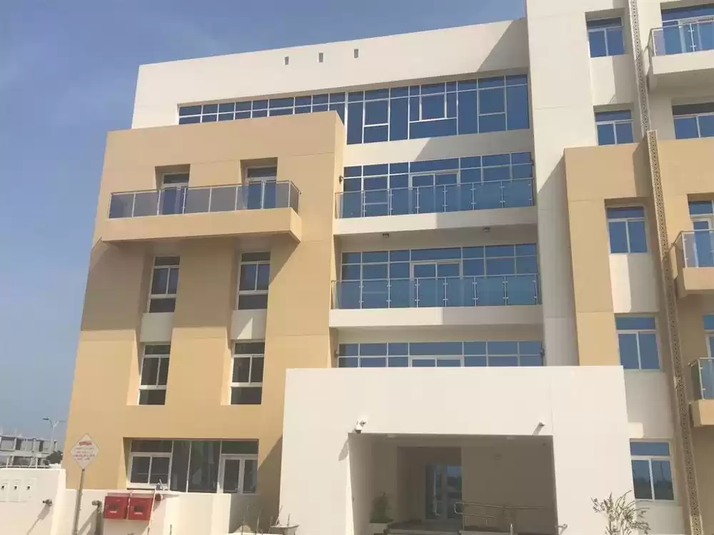 Wohn Klaar eigendom 2 Schlafzimmer S/F Wohnung  zu verkaufen in Al Sadd , Doha #18721 - 1  image 