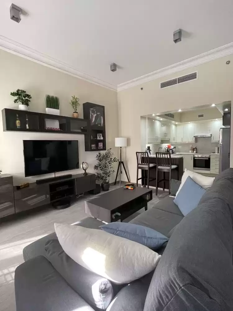 yerleşim Hazır Mülk 1 yatak odası S/F Apartman  satılık içinde Al Sadd , Doha #18747 - 1  image 