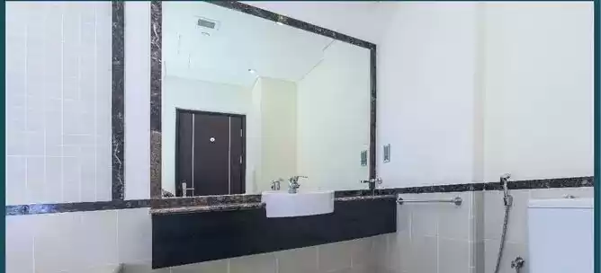 Wohn Klaar eigendom 1 Schlafzimmer F/F Wohnung  zu vermieten in Al Sadd , Doha #18753 - 1  image 