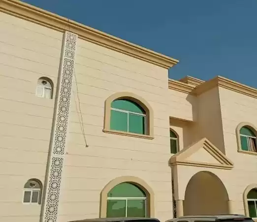 سكني عقار جاهز 3 + غرفة خادمة نصف مفروش شقة  للإيجار في الدوحة #18756 - 1  صورة 
