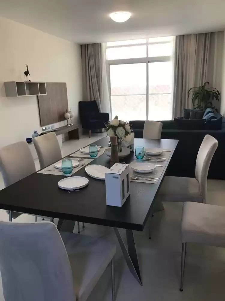 Residential Ready Property 1 Bedroom S/F Apartment  for sale in Al Sadd , Doha #18813 - 1  image 