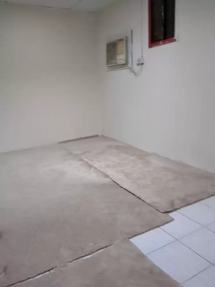 Residential Ready Property 2 Bedrooms S/F Apartment  for rent in Al Sadd , Doha #18831 - 1  image 