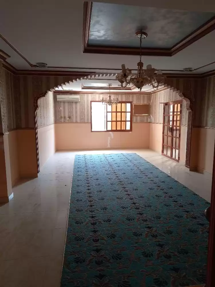Wohn Klaar eigendom 3 Schlafzimmer U/F Wohnung  zu vermieten in Al Sadd , Doha #18933 - 1  image 