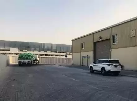 تجاری املاک آماده U/F انبار  برای اجاره که در دوحه #19118 - 1  image 