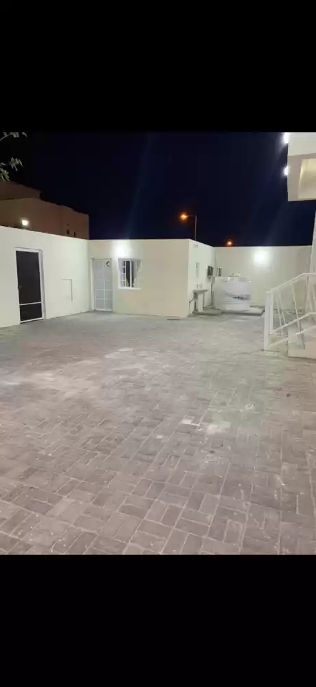 Wohn Klaar eigendom 6 Schlafzimmer U/F Alleinstehende Villa  zu vermieten in Doha #19209 - 1  image 