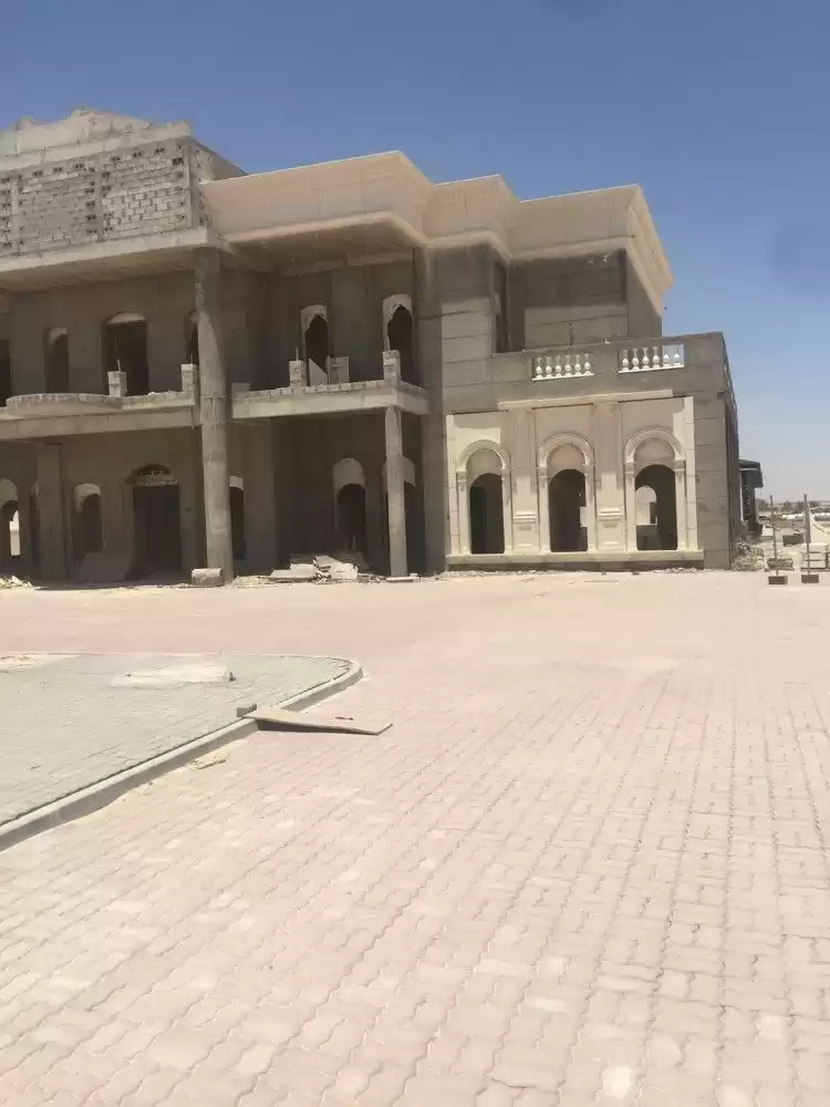Residential Ready Property 1 Bedroom U/F Apartment  for rent in Al Sadd , Doha #19235 - 1  image 