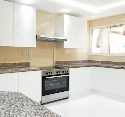 Residential Ready Property 3 Bedrooms F/F Townhouse  for rent in Al Sadd , Doha #19293 - 1  image 