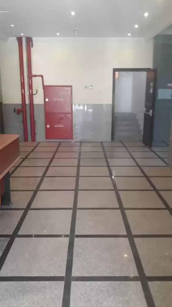 Reklam Hazır Mülk S/F Ofis  satılık içinde Al Sadd , Doha #19360 - 1  image 