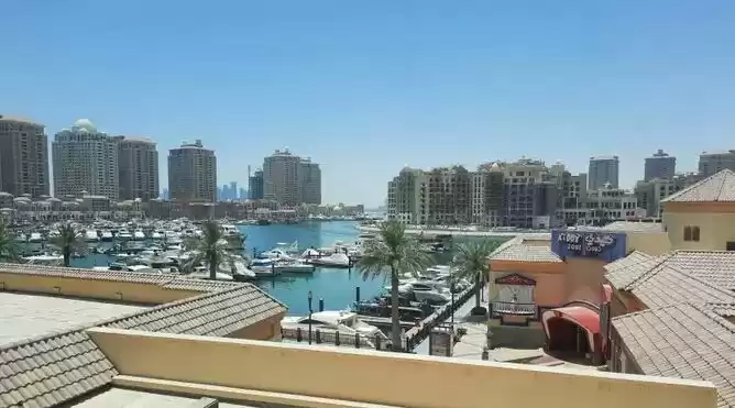 سكني عقار جاهز 4 + غرفة خادمة نصف مفروش تاون هاوس  للإيجار في السد , الدوحة #19385 - 1  صورة 