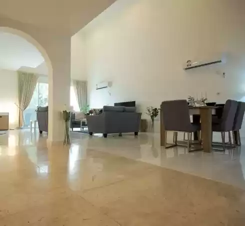 yerleşim Hazır Mülk 2 yatak odası F/F şehir evi  kiralık içinde Al Sadd , Doha #19391 - 1  image 