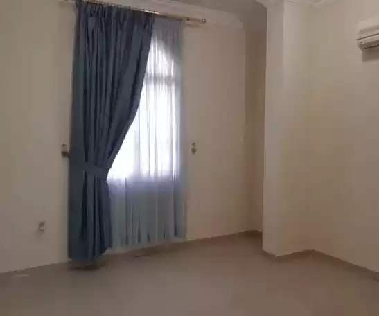 Wohn Klaar eigendom 2 Schlafzimmer U/F Wohnung  zu verkaufen in Al Sadd , Doha #19816 - 1  image 