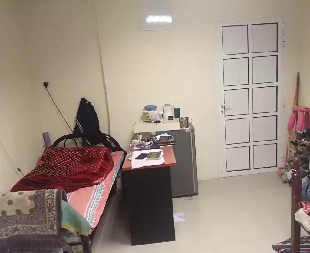 住宅 就绪物业 1 间卧室 顺丰 劳工住宿  出租 在 多哈 #19914 - 1  image 