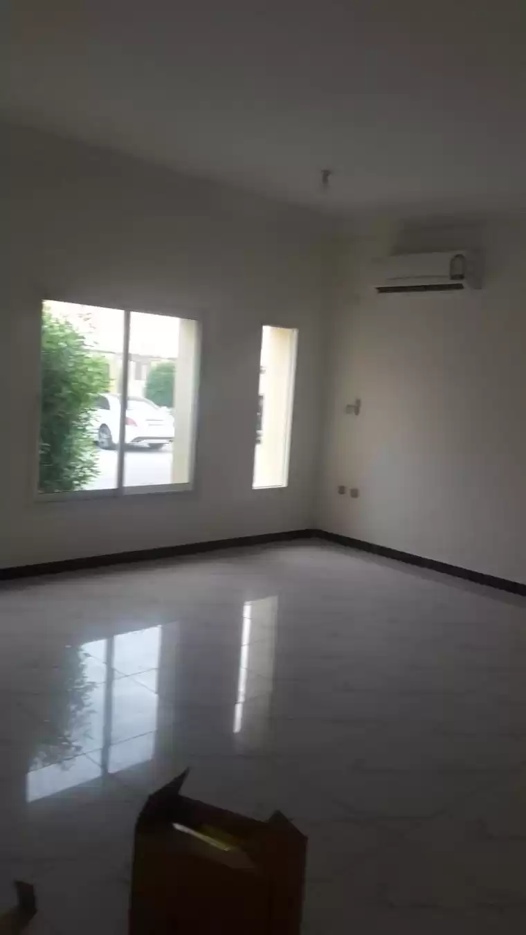 مسکونی املاک آماده 5 اتاق خواب U/F ویلای مستقل  برای فروش که در السد , دوحه #19917 - 1  image 