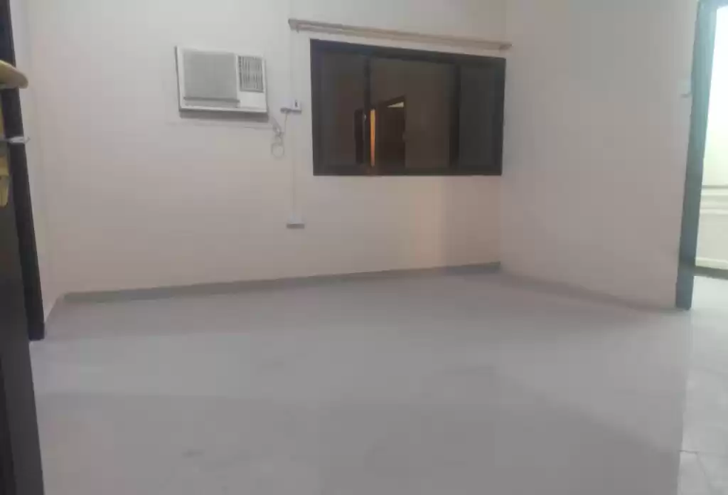 住宅 就绪物业 1 间卧室 U/F 公寓  出租 在 萨德 , 多哈 #20030 - 1  image 