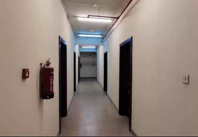 Mixed Use Ready Property 7+ Bedrooms U/F Building  for rent in Al Sadd , Doha #20045 - 1  image 