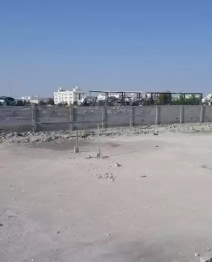 Terre Propriété prête Terrain à usage mixte  à vendre au Al-Sadd , Doha #20164 - 1  image 