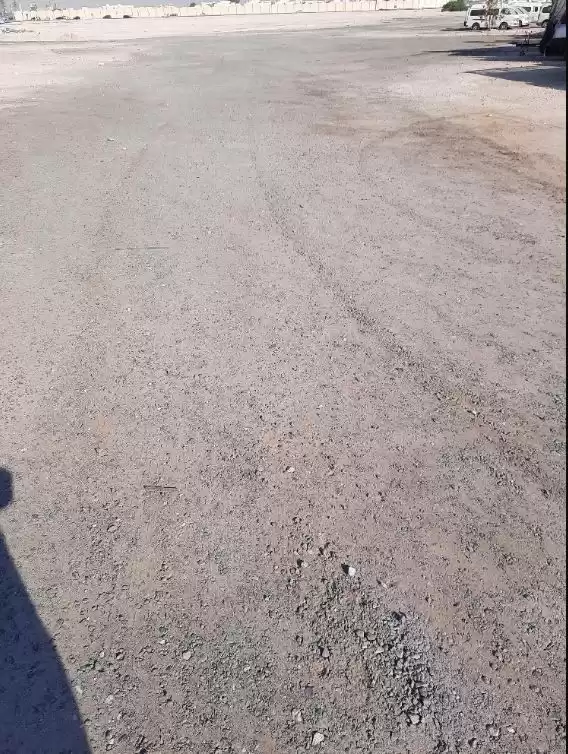 Kara Hazır Mülk Karma Kullanım Arazisi  kiralık içinde Al Sadd , Doha #20170 - 1  image 