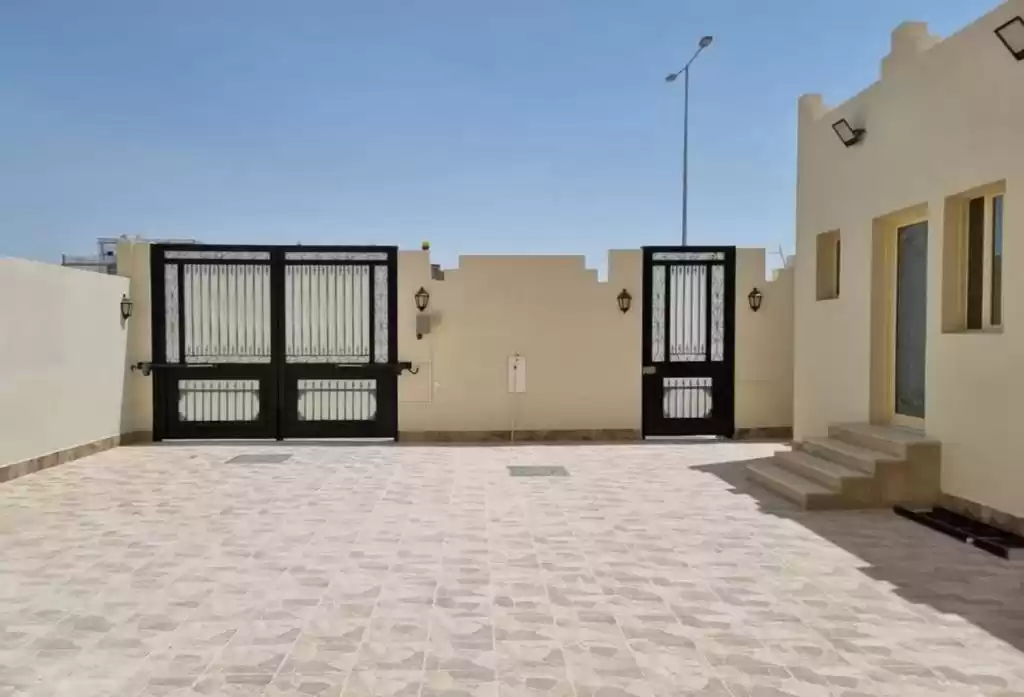 مسکونی املاک آماده 7 اتاق خواب S/F ویلای مستقل  برای فروش که در السد , دوحه #20384 - 1  image 