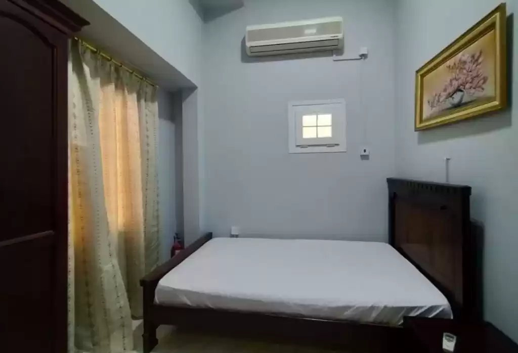yerleşim Hazır Mülk 2 yatak odası S/F Apartman  kiralık içinde Al Sadd , Doha #20465 - 1  image 