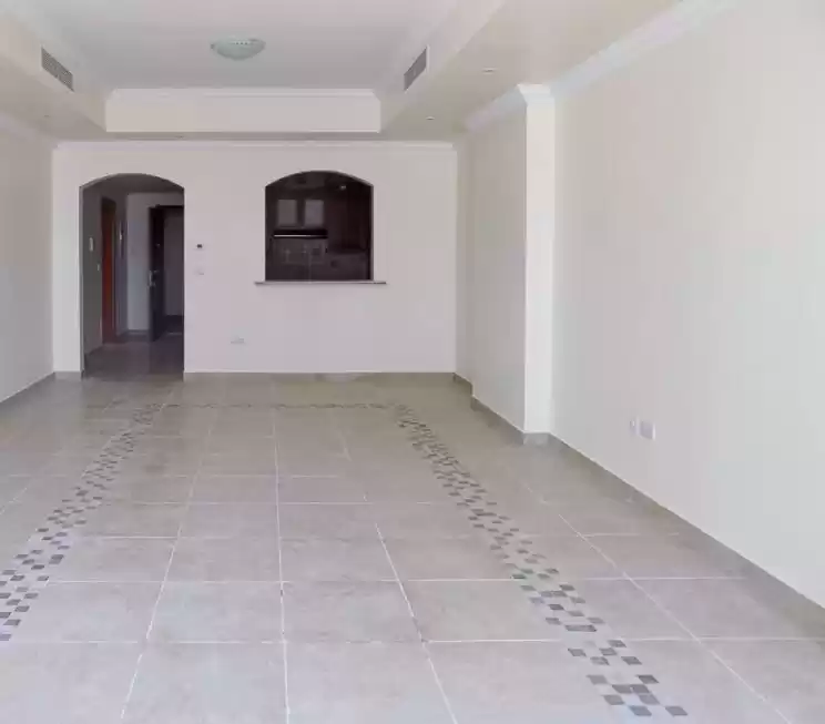 مسکونی املاک آماده 2 اتاق خواب U/F اپارتمان  برای فروش که در السد , دوحه #20752 - 1  image 