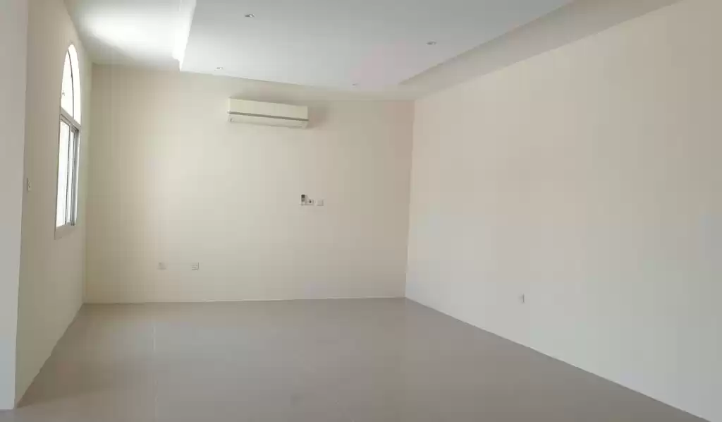مسکونی املاک آماده 4 اتاق خواب U/F ویلای مستقل  برای اجاره که در السد , دوحه #20871 - 1  image 