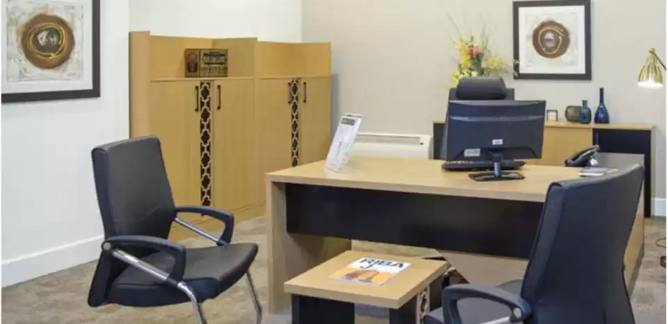 Commercial Propriété prête F / F Bureau  à vendre au Al-Sadd , Doha #20962 - 1  image 