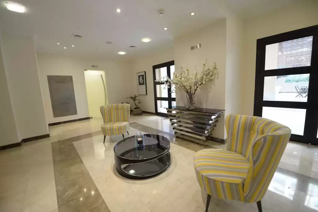 Residential Ready Property 1 Bedroom F/F Apartment  for rent in Doha #20968 - 1  image 