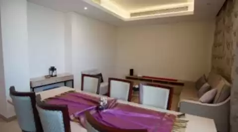 Wohn Klaar eigendom 2 Schlafzimmer F/F Duplex  zu vermieten in Al Sadd , Doha #21045 - 1  image 
