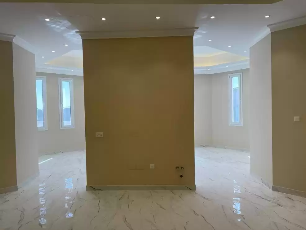 Residential Ready Property 4+maid Bedrooms S/F Duplex  for rent in Al Sadd , Doha #21065 - 1  image 