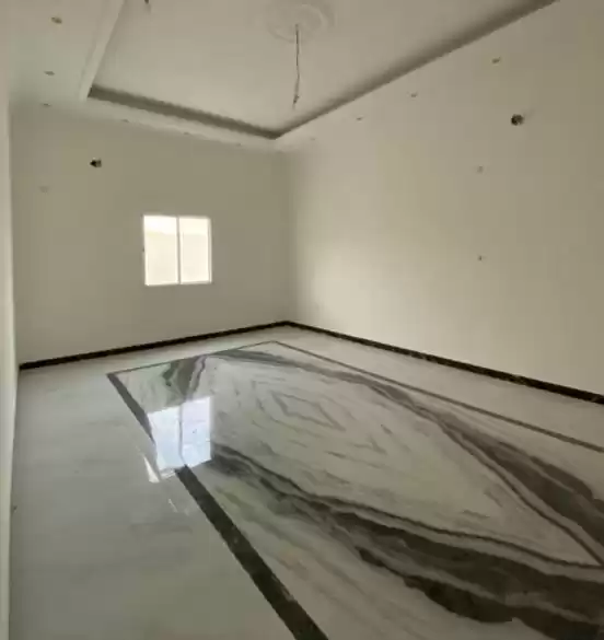 سكني عقار جاهز 2 + غرفة خادمة غير مفروش دوبلكس  للإيجار في السد , الدوحة #21074 - 1  صورة 