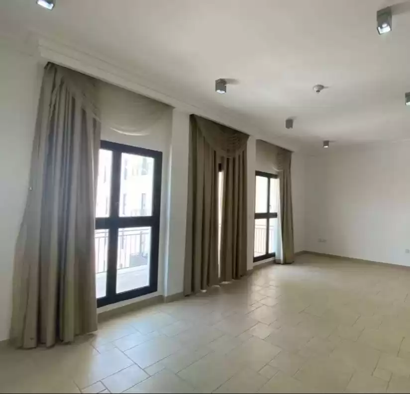 Residential Ready Property 2 Bedrooms S/F Apartment  for rent in Al Sadd , Doha #21141 - 1  image 