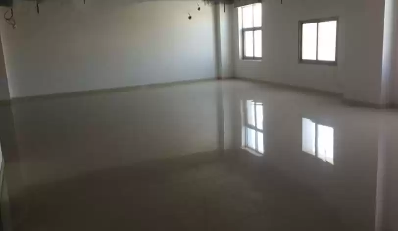 Karışık kullanım Hazır Mülk U/F Ofis  kiralık içinde Al Sadd , Doha #21281 - 1  image 