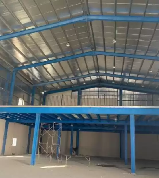 Mezclado utilizado Listo Propiedad S / F Almacén  alquiler en al-sad , Doha #21388 - 1  image 