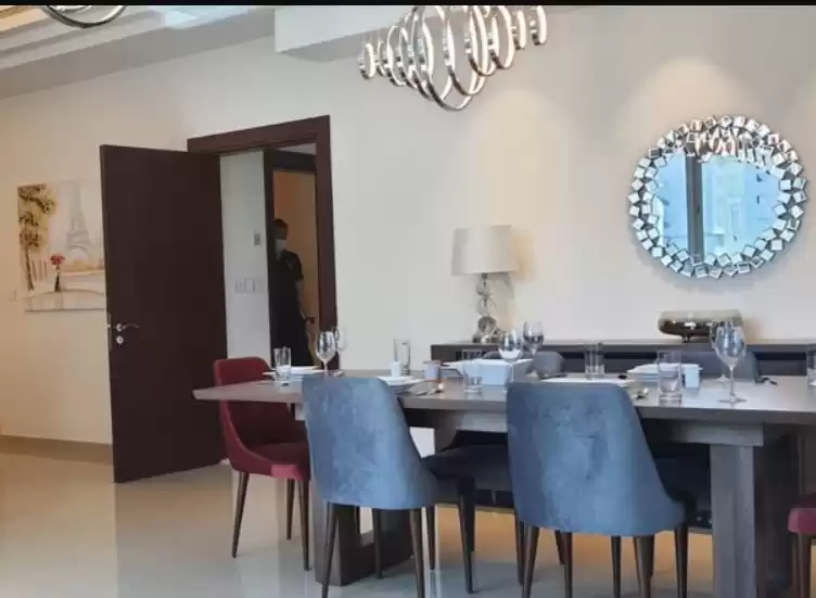 سكني عقار جاهز 7+ غرف  مفروش سكن عمال  للإيجار في الدوحة #21482 - 1  صورة 