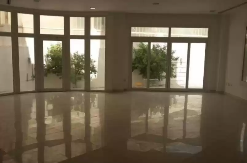 Mezclado utilizado Listo Propiedad 7+ habitaciones U / F Compuesto  venta en al-sad , Doha #21549 - 1  image 