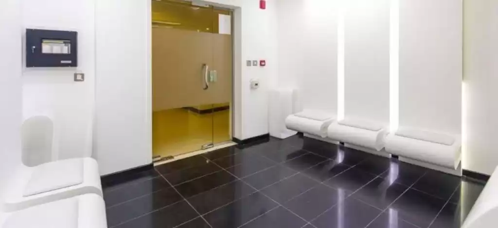 Kommerziell Klaar eigendom F/F Büro  zu vermieten in Al Sadd , Doha #21592 - 1  image 