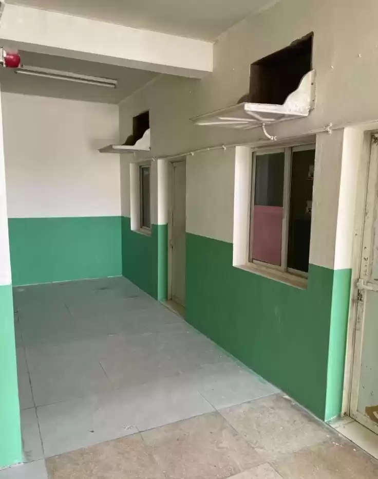 住宅 就绪物业 7+ 卧室 U/F 劳工住宿  出租 在 多哈 #21835 - 1  image 