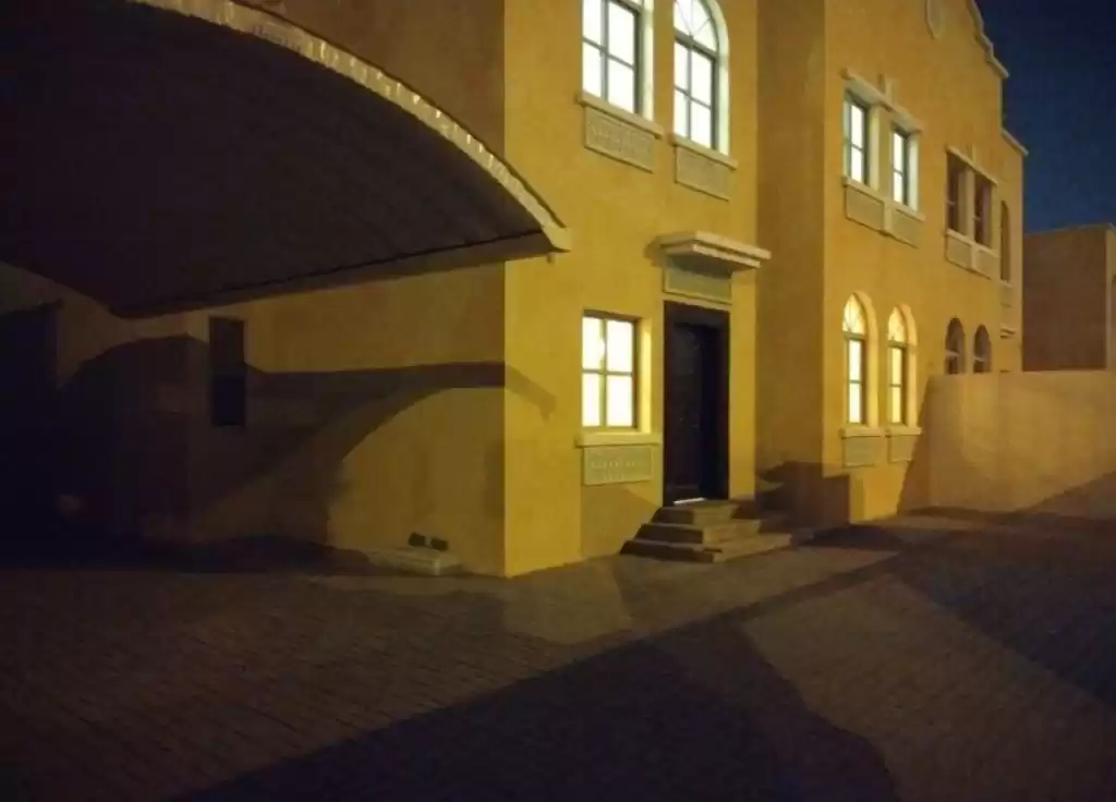 مسکونی املاک آماده 5 اتاق خواب S/F ویلای مستقل  برای اجاره که در دوحه #21868 - 1  image 