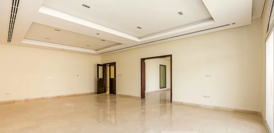 سكني عقار جاهز 5 غرف  غير مفروش فيلا  للبيع في دبي #22035 - 8  صورة 