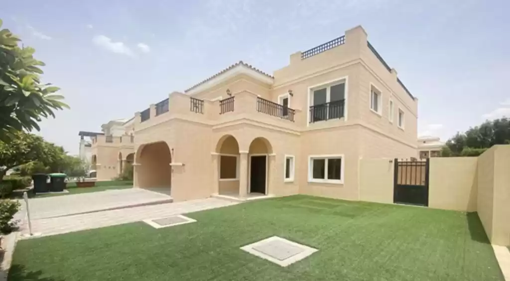 Residencial Listo Propiedad 5 + habitaciones de servicio U / F Villa en Compound  venta en Dubái #22054 - 1  image 