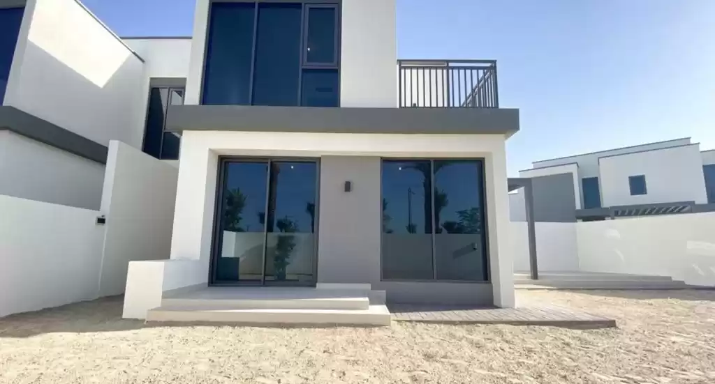 Residential Ready Property 4 Bedrooms U/F Apartment  for sale in Dubai #22059 - 1  image 