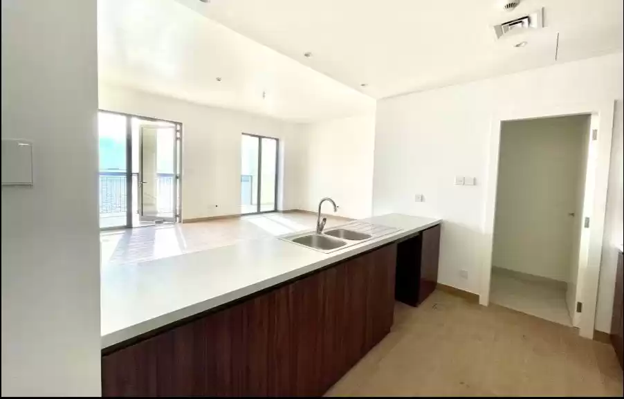 Residential Ready Property 1 Bedroom U/F Apartment  for sale in Dubai #22063 - 1  image 