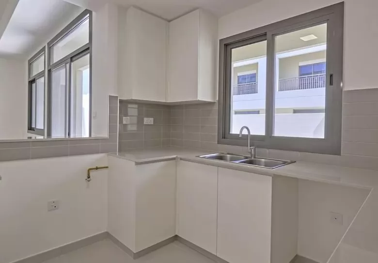 Wohn Klaar eigendom 3 + Magd Schlafzimmer U/F Stadthaus  zu vermieten in Dubai #22401 - 5  image 