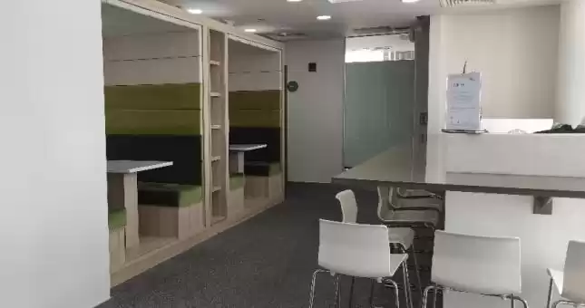Коммерческий Готовая недвижимость Ж/Ж Офис  в аренду в Аль-Садд , Доха #22614 - 1  image 
