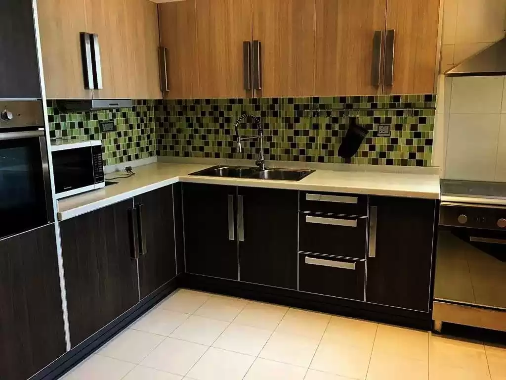 Wohn Klaar eigendom 3 Schlafzimmer F/F Wohnung  zu vermieten in Kuwait #23012 - 1  image 